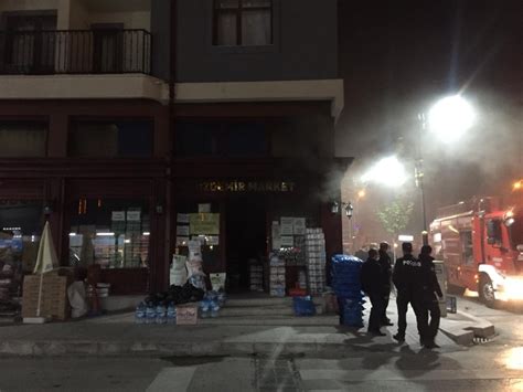 A­n­k­a­r­a­­d­a­ ­b­i­r­ ­m­a­r­k­e­t­t­e­ ­y­a­n­g­ı­n­ ­ç­ı­k­t­ı­